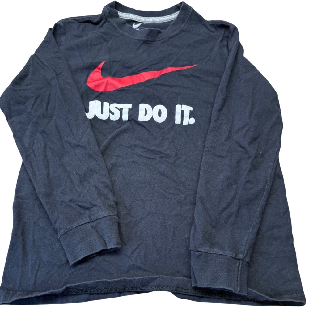 Nike Boys Large Black Just Do It Red Swoosh Long Sleeve Graphic T-Shirt L